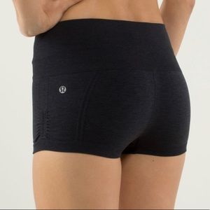 Lululemon In The Flow Shorts Seamless 